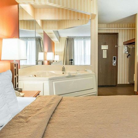 Quality Inn Гейлорд Экстерьер фото