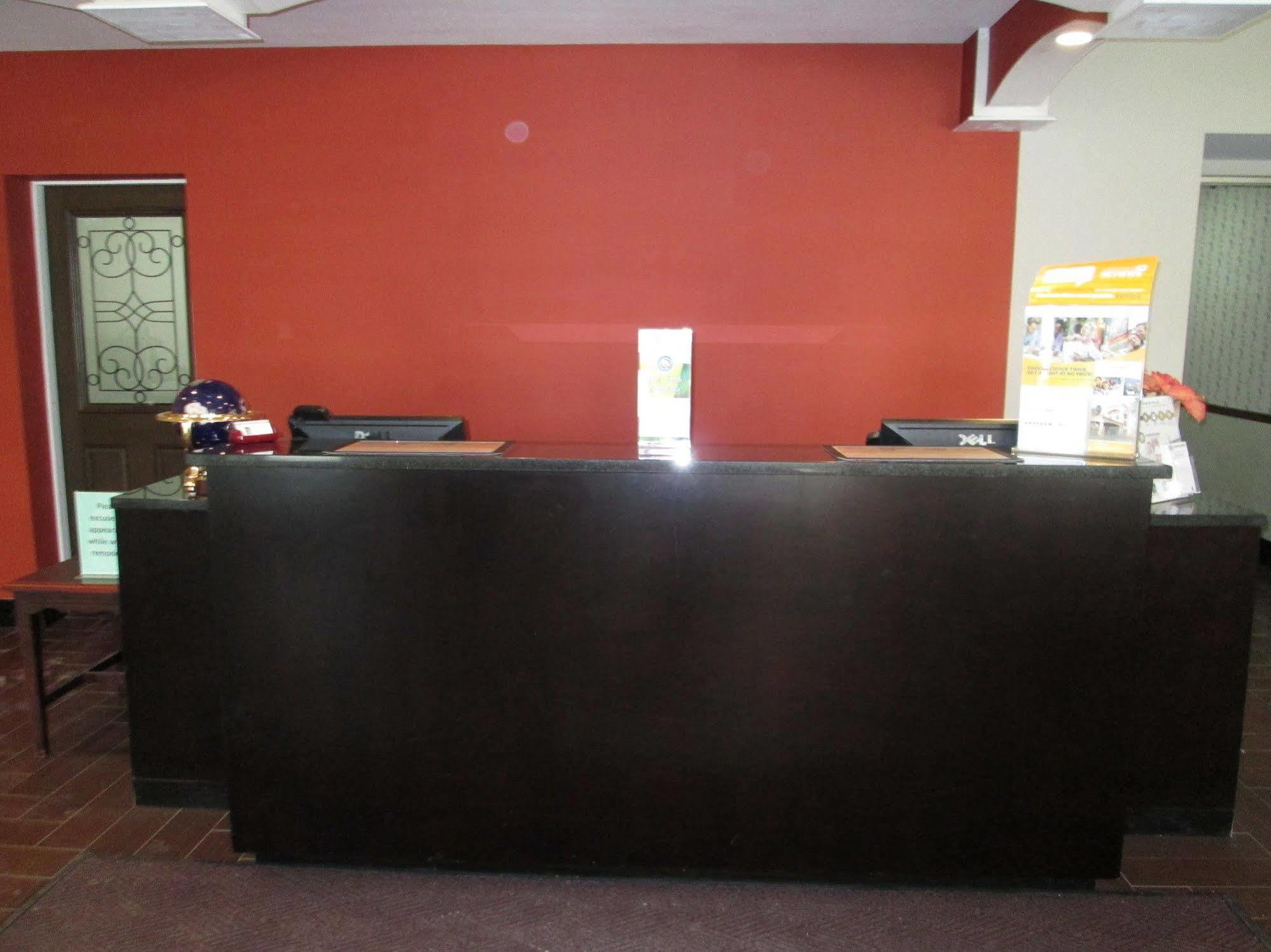Quality Inn Гейлорд Экстерьер фото