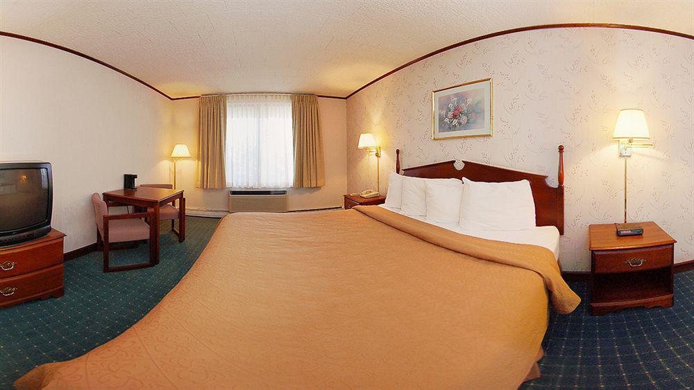 Quality Inn Гейлорд Экстерьер фото